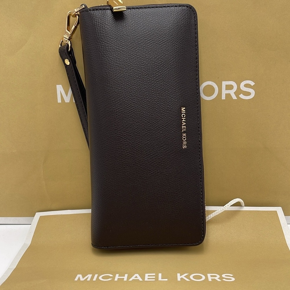 Michael Kors JST Lg Leather Continental Wallet Wristlet Phone Holder 
Chocolate - Picture 10 of 16